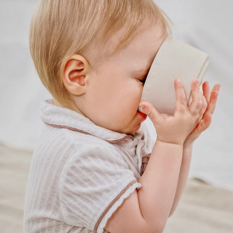 playing  Cups for stacking